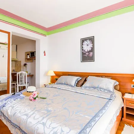 Nicol - With Terrace Appartamento *